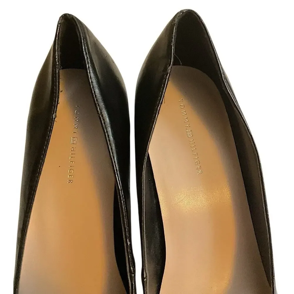 Tommy Hilfiger Women's Neysa Black Patent Toe Metal‎ Medallion Block Heels 9.5M